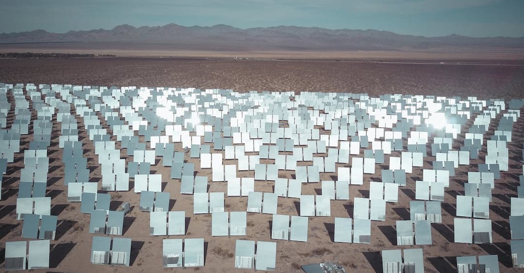 Konstrukcje gruntowe fotowoltaiki - montaż systemów paneli słonecznych